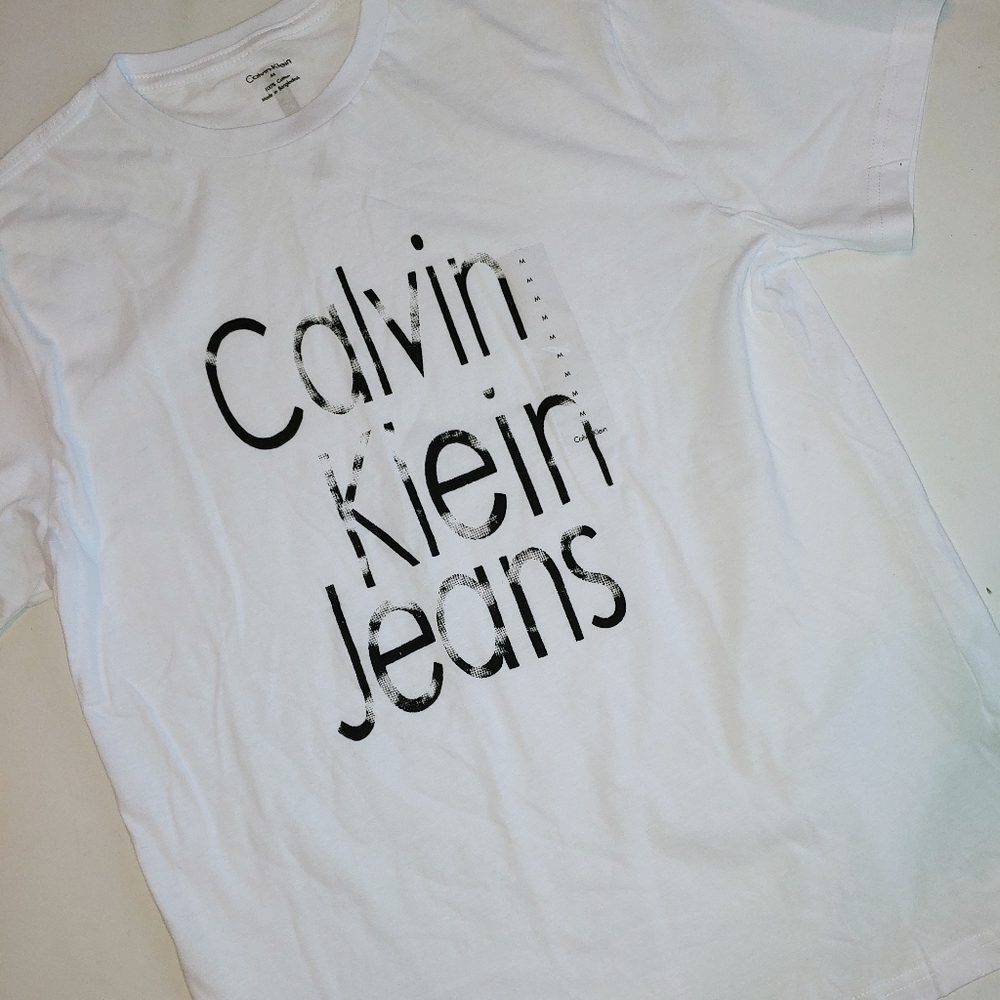 NWT Calvin Klein Logo T-shirt M